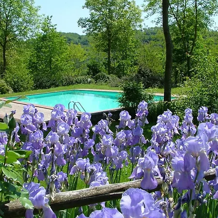 Sleeps 3 *
